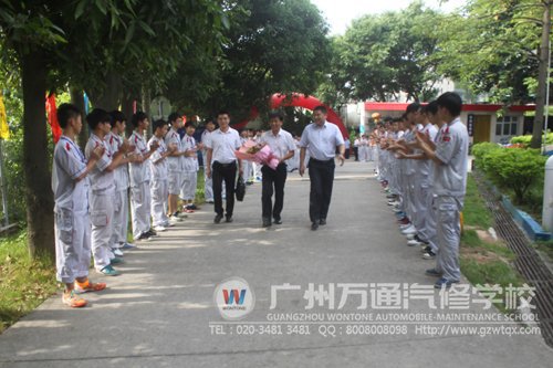 广州万通学子热烈阚有波大师