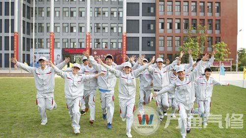学好创业技巧，放飞“老板梦”