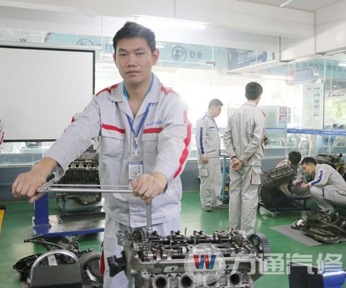 退伍兵哥哥鲁攀选择到广州万通学技术