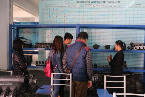 细心服务广获好评，报名热度火力全开