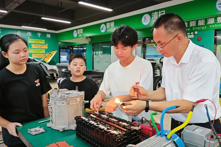 报名火炎焱燚